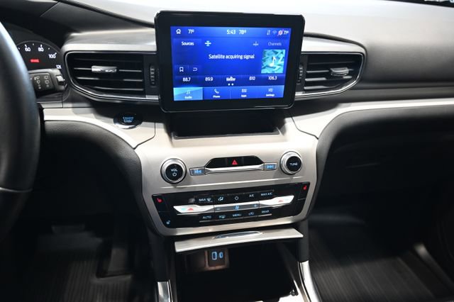 Used 2022 Ford Explorer XLT w/ Equipment Group 202A image 15