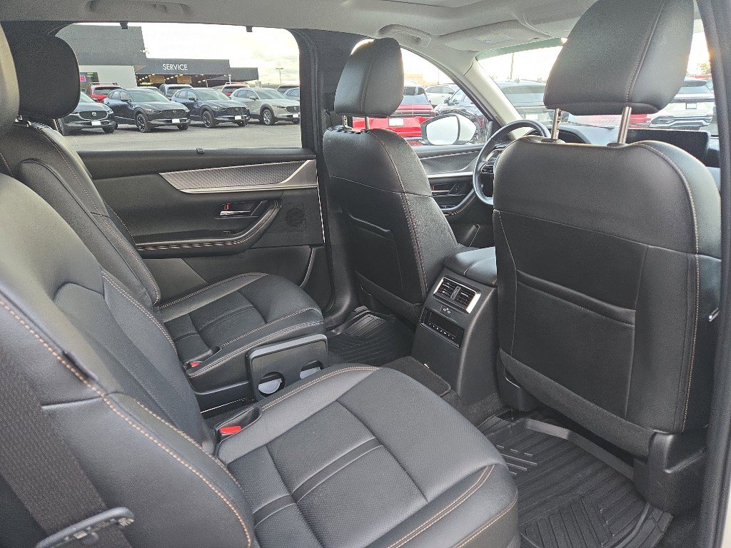 Used 2024 MAZDA CX-90 Plug-In Hybrid w/ Preferred image 17