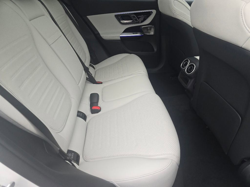 New 2026 Mercedes-Benz GLC 300 4MATIC image 22