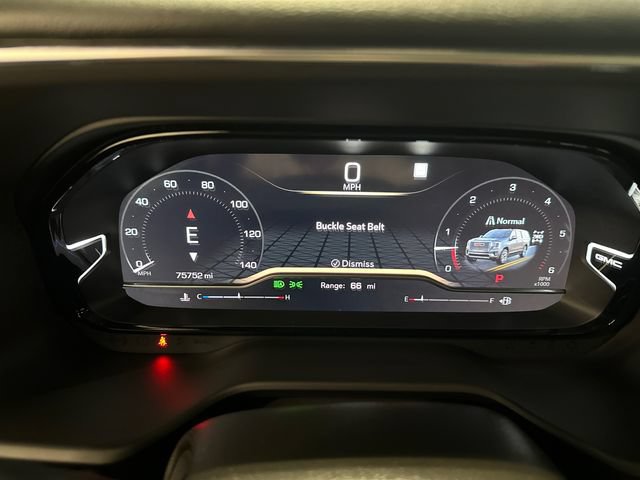 Used 2023 GMC Yukon Denali AWD/4WD image 14