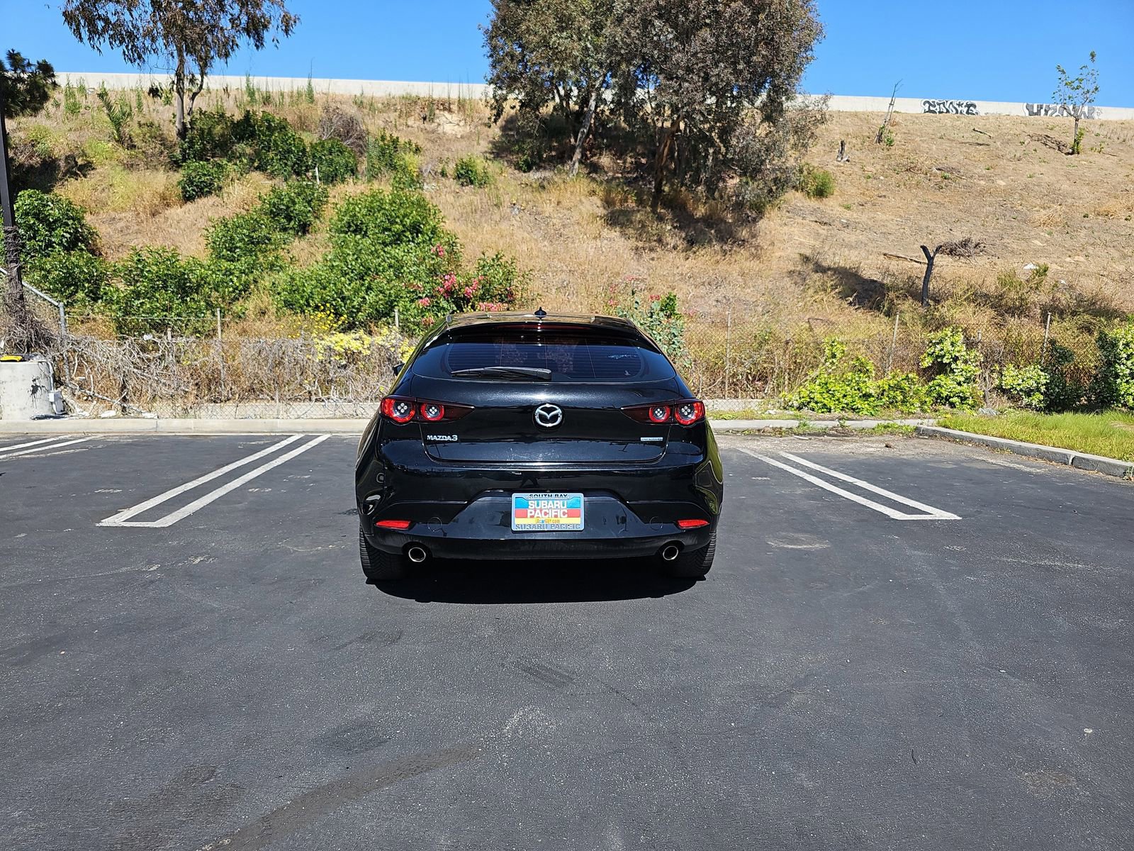 Used 2019 MAZDA MAZDA3 Hatchback w/ Preferred Package FWD image 6