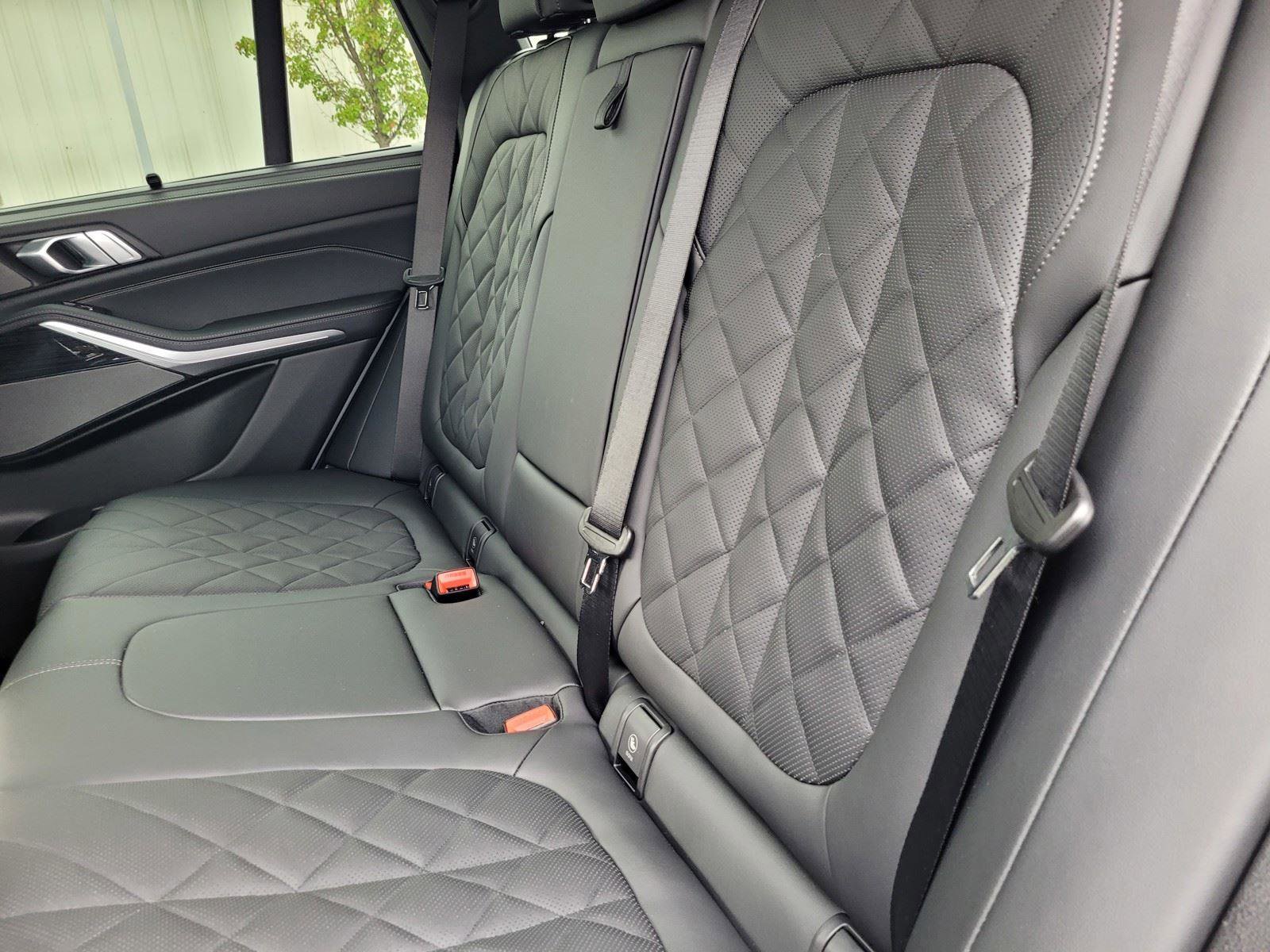 New 2026 BMW X5 xDrive40i w/ M Sport Package AWD/4WD image 12