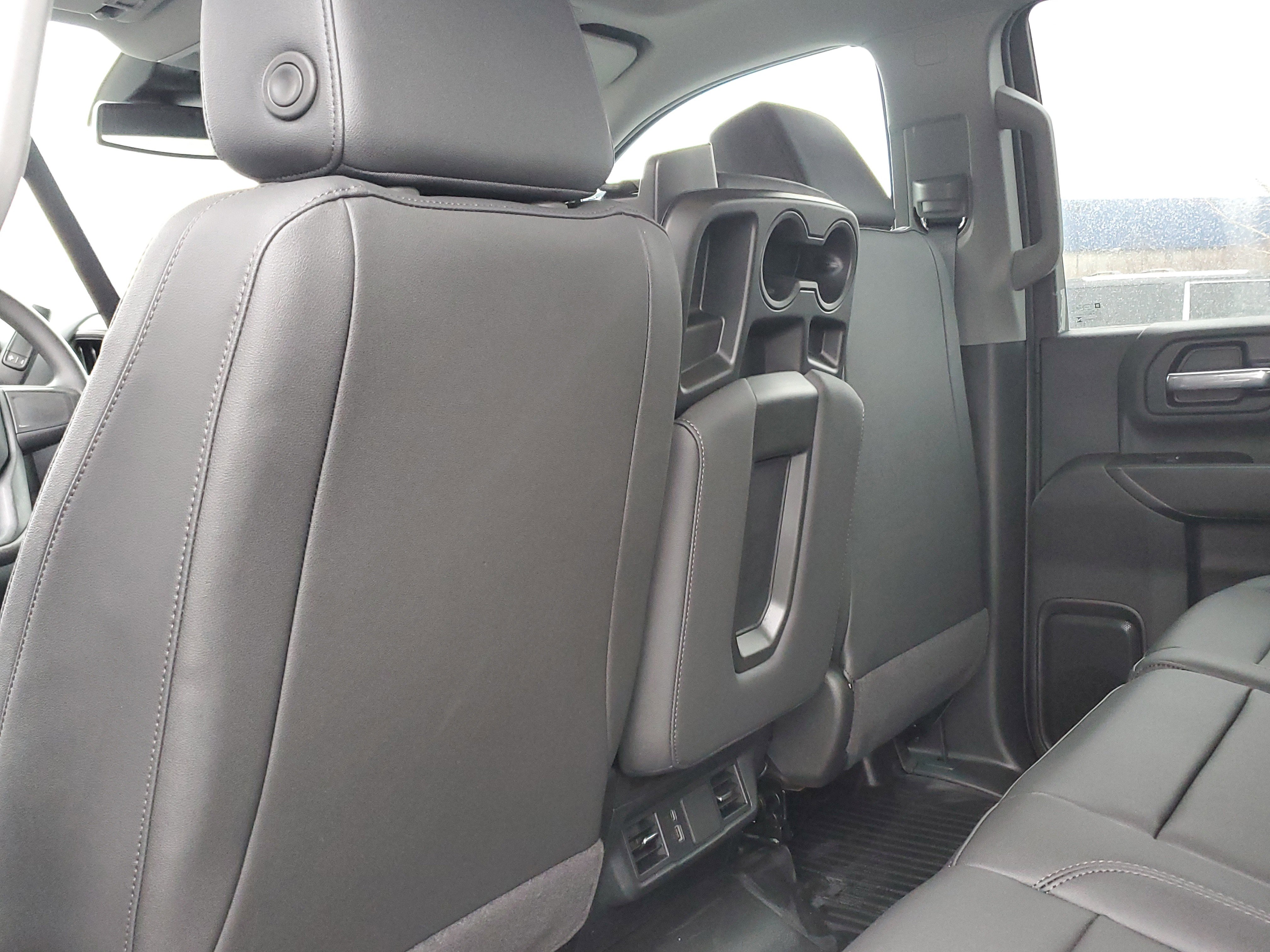 New 2025 GMC Sierra 3500 Pro w/ Convenience Package image 31