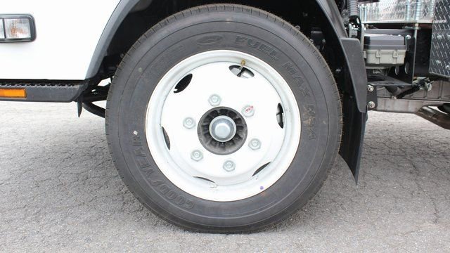 New 2024 Chevrolet Low Cab Forward image 5