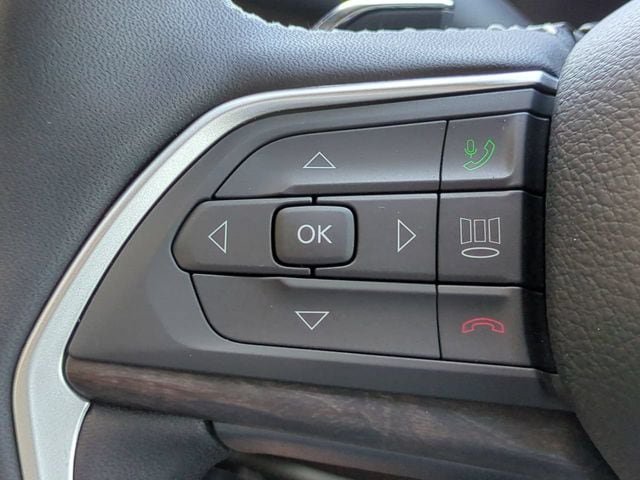 New 2026 Jeep Grand Cherokee Limited w/ Luxury Tech Group II AWD/4WD image 26