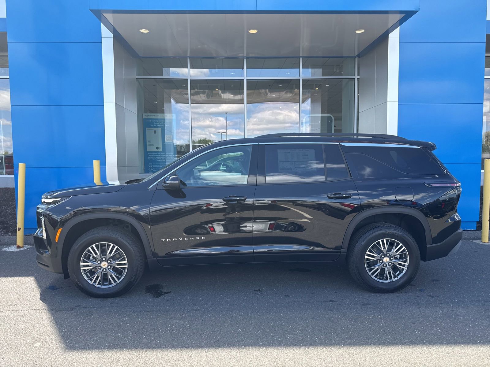 New 2026 Chevrolet Traverse LT AWD/4WD image 9