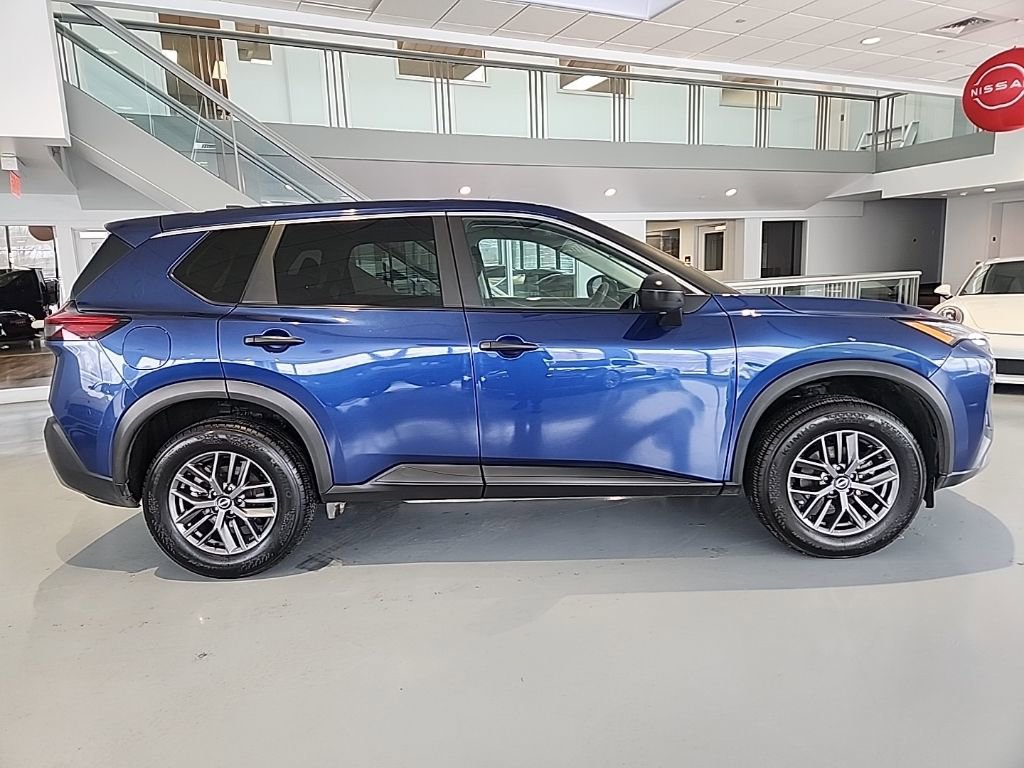 Used 2023 Nissan Rogue S image 13