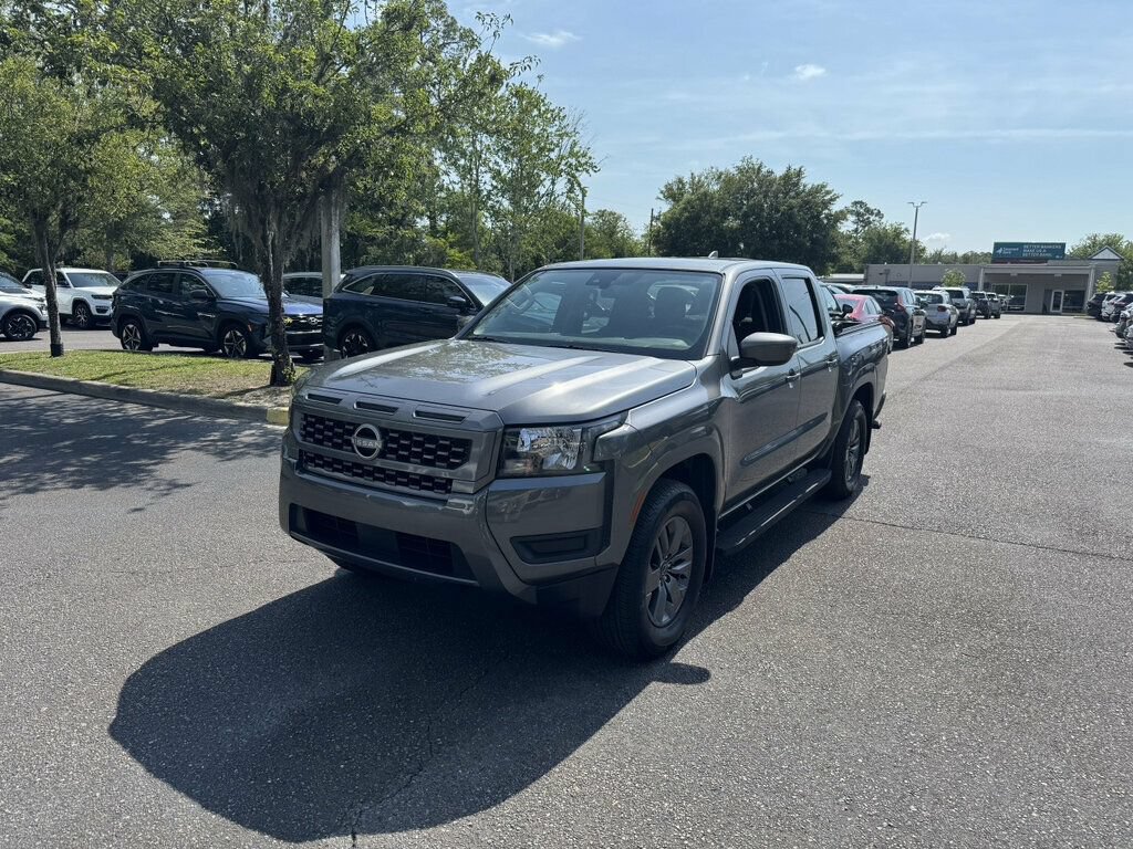 Used 2025 Nissan Frontier SV w/ Tow Package