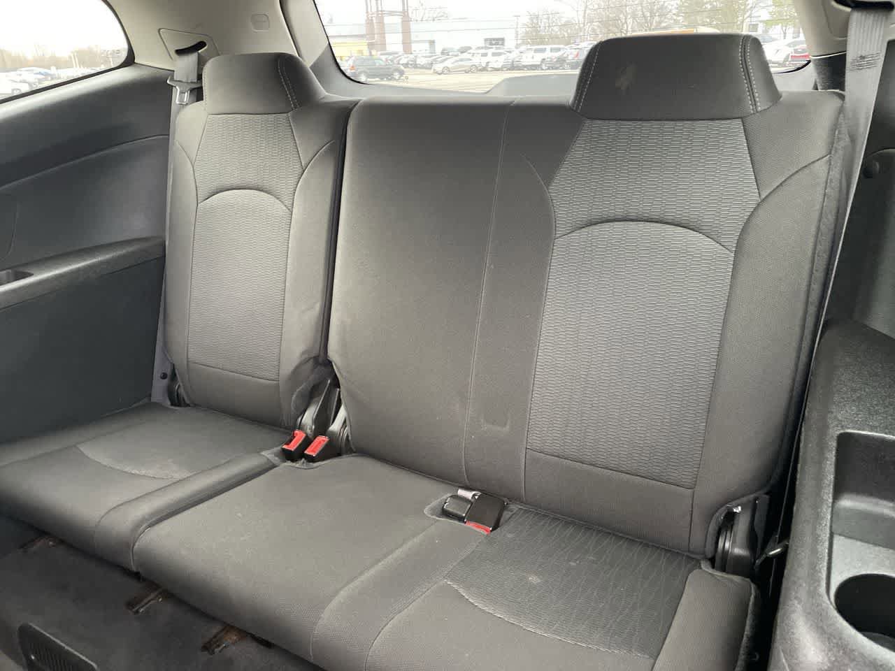 Used 2015 Chevrolet Traverse LT FWD image 18