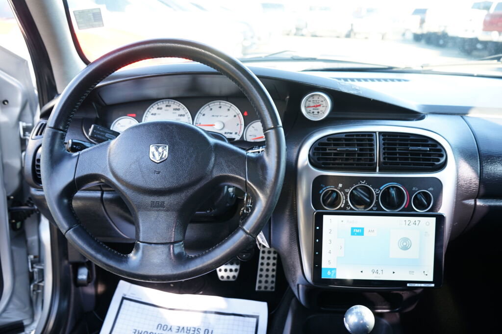 Used 2004 Dodge Neon image 12