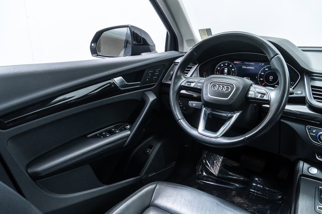 Used 2020 Audi Q5 Premium Plus w/ Premium Plus Package AWD/4WD image 22