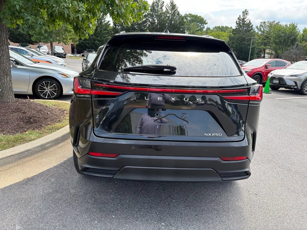 Certified 2024 Lexus NX 250 FWD w/ Towing Package (2000 Lbs) image 7