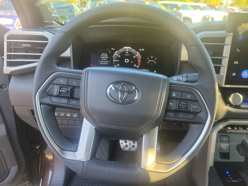 Used 2025 Toyota Tundra Limited image 24