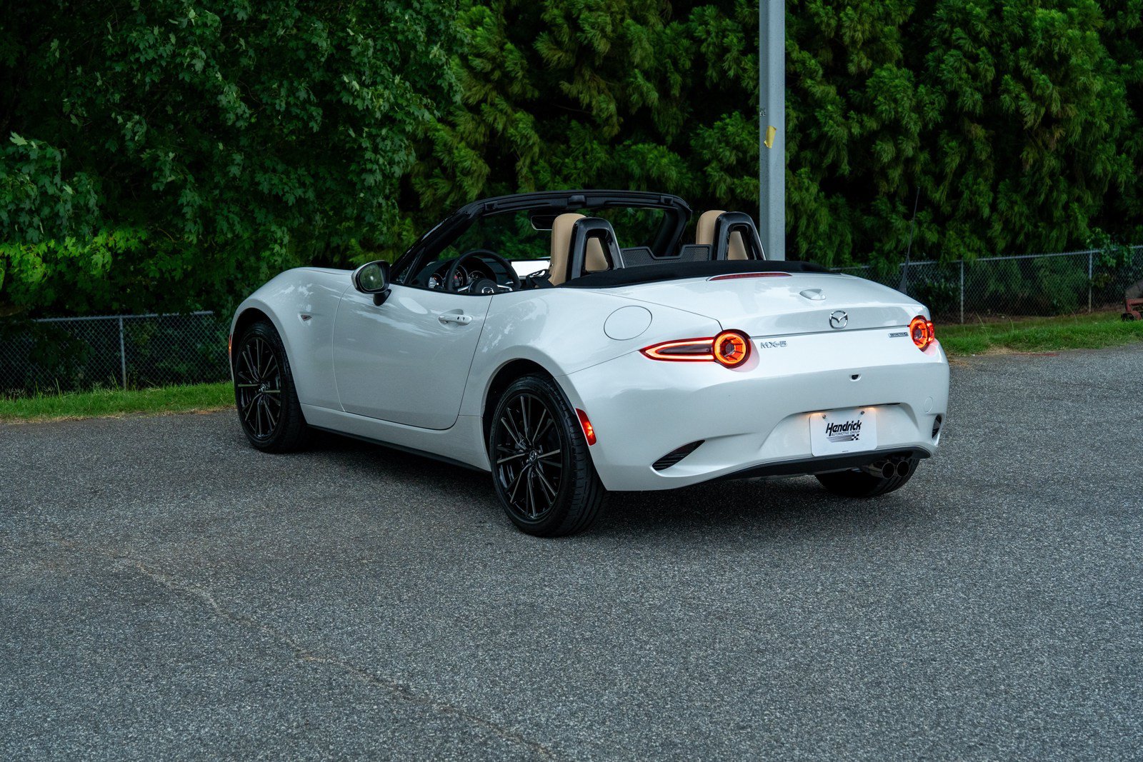 Used 2026 MAZDA MX-5 Miata Grand Touring RWD image 7
