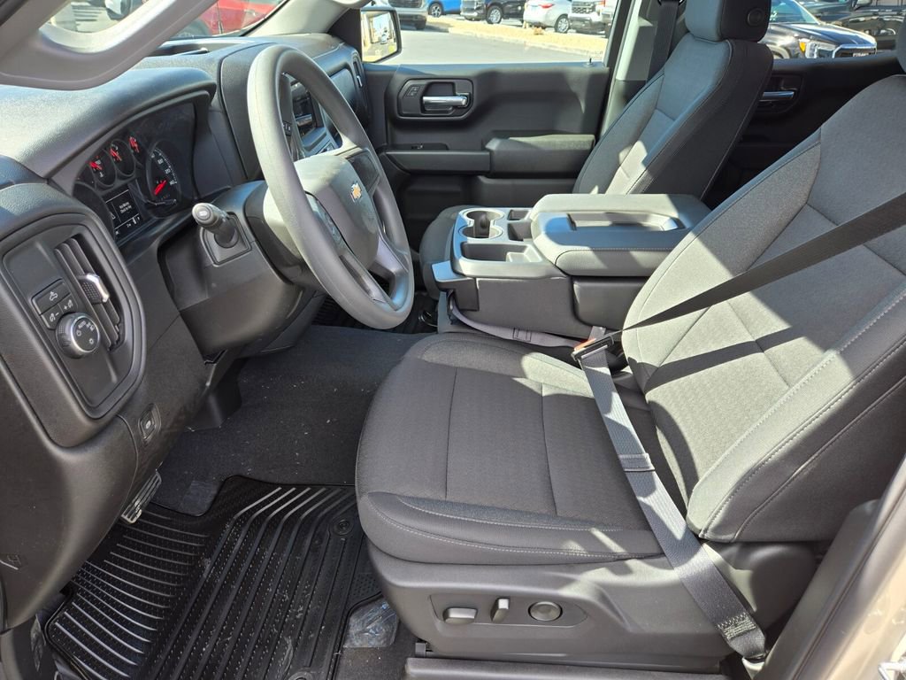 Used 2026 Chevrolet Silverado 1500 Custom image 6