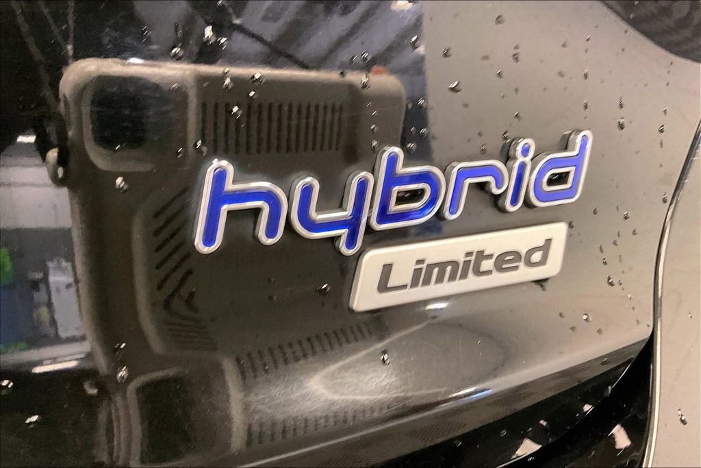 Used 2016 Hyundai Sonata Limited w/ Option Group 02 FWD image 7