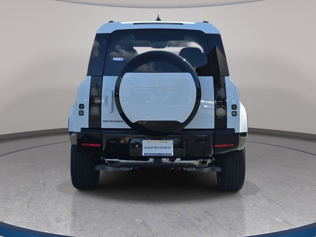 New 2026 Land Rover Defender 110 X-Dynamic SE image 6