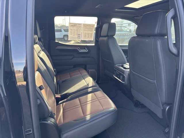 Used 2024 Chevrolet Silverado 1500 High Country w/ Z71 Off-Road Package image 23