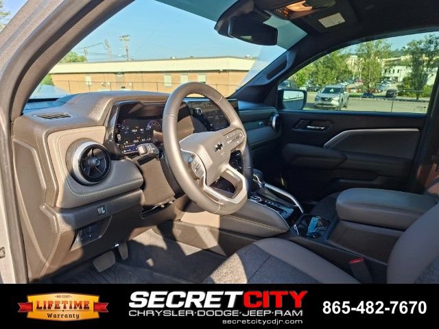 Used 2024 Chevrolet Colorado ZR2 AWD/4WD image 13