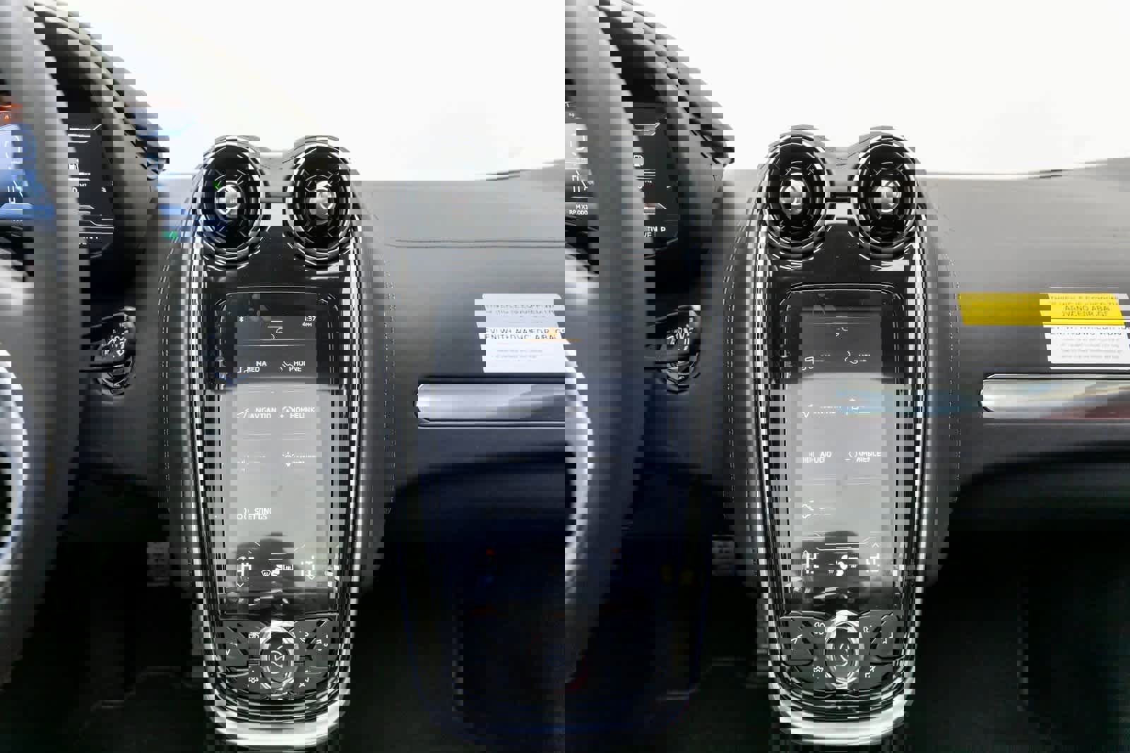 New 2025 McLaren GTS image 15