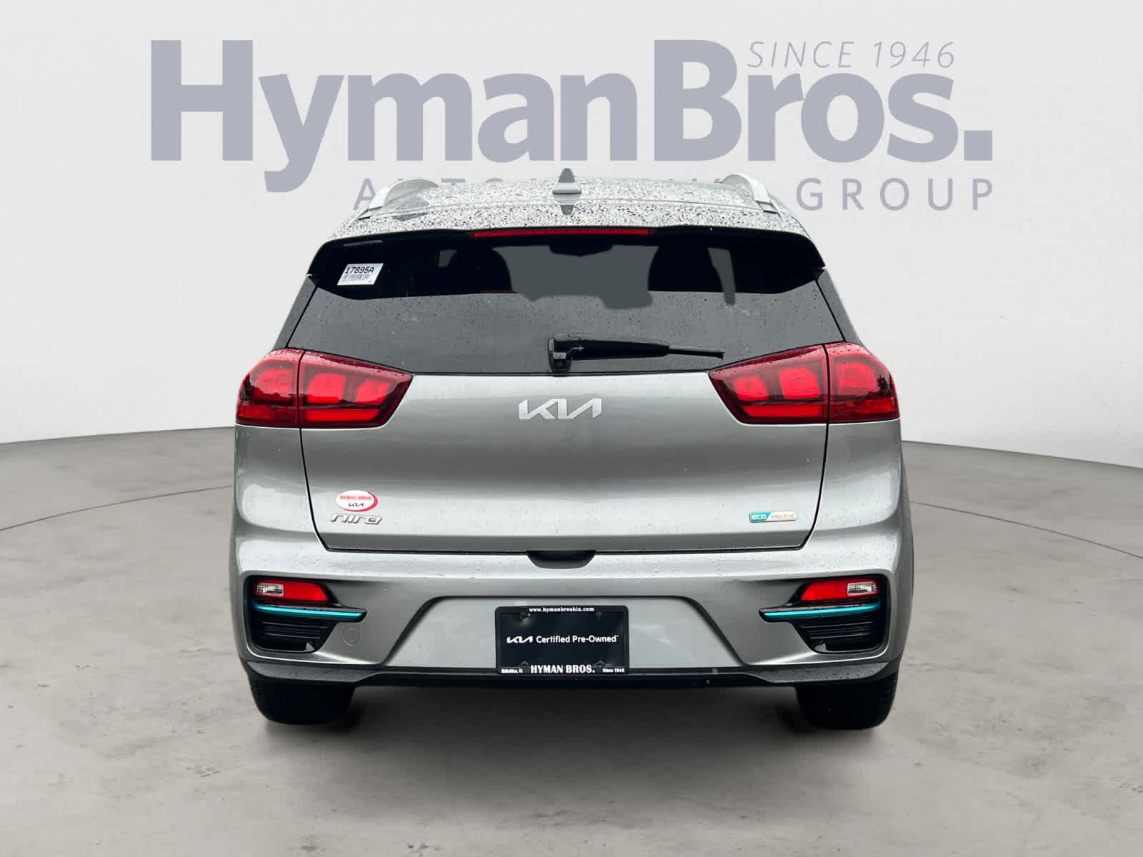 Certified 2022 Kia Niro EX FWD image 5