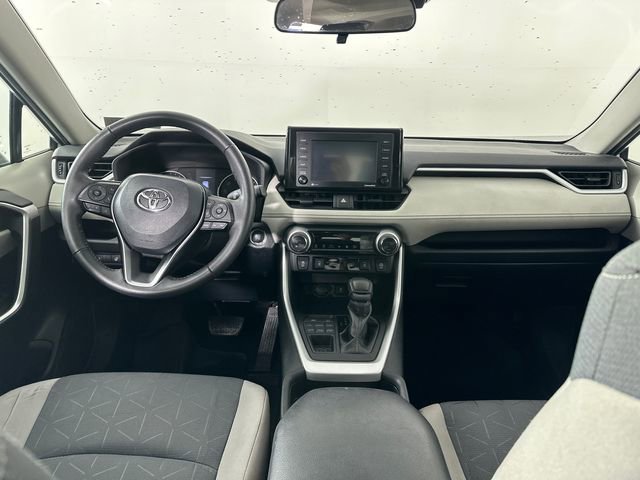 Used 2021 Toyota RAV4 XLE w/ Convenience Package AWD/4WD image 16