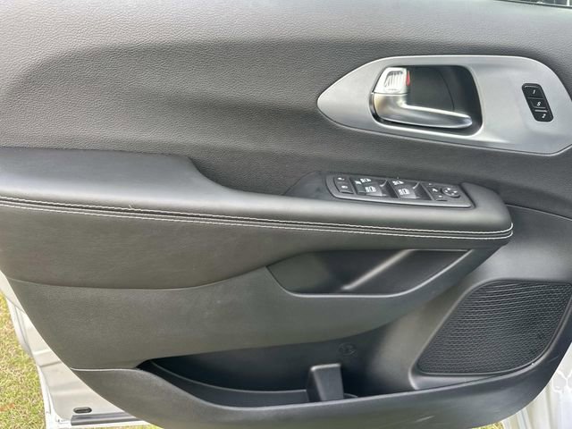 New 2026 Chrysler Pacifica Limited w/ S Appearance Package image 22