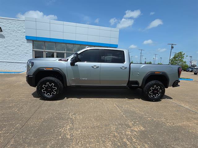 Used 2026 GMC Sierra 2500 AT4X AWD/4WD image 3