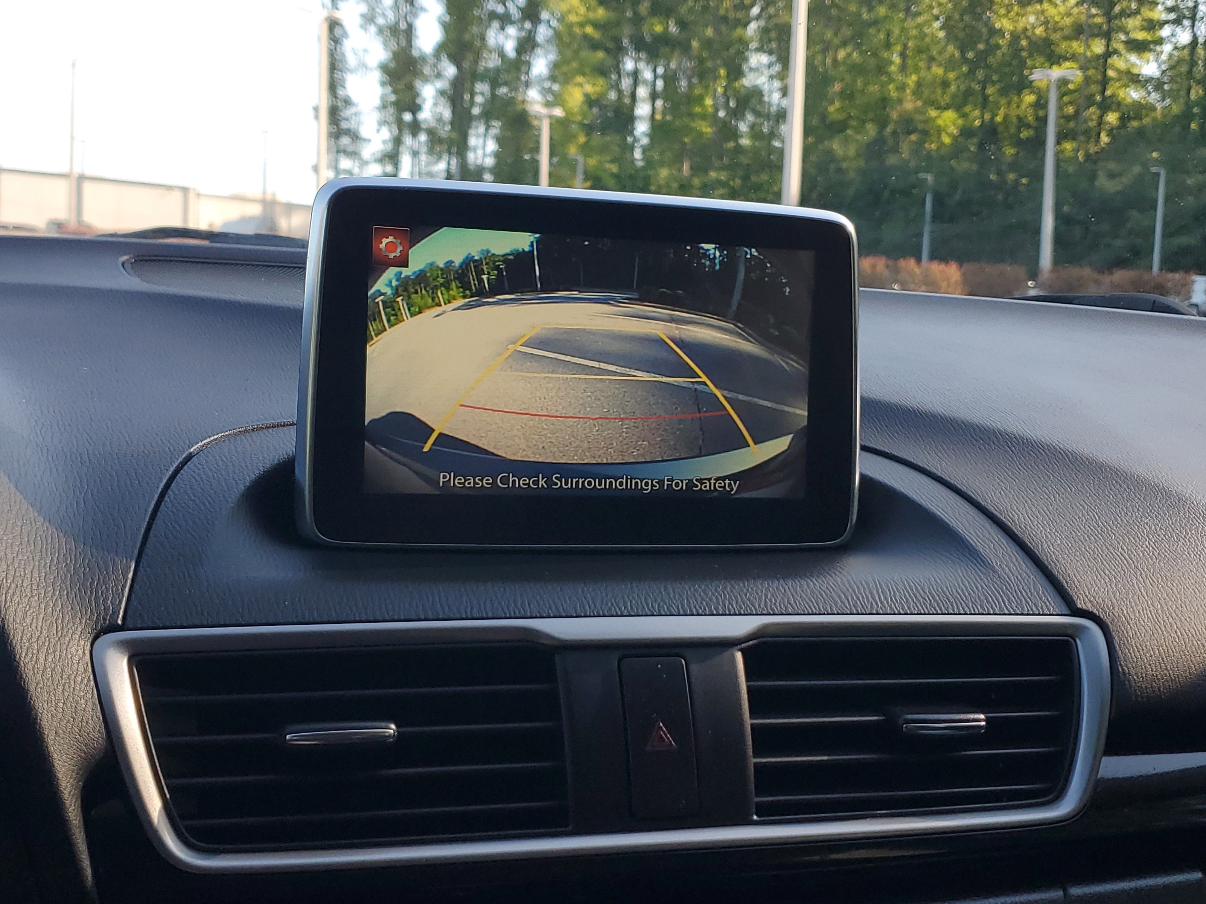 Used 2016 MAZDA MAZDA3 i Sport w/ Preferred Equipment Package image 24