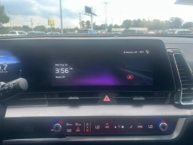 Used 2025 Kia Sportage SX FWD image 13