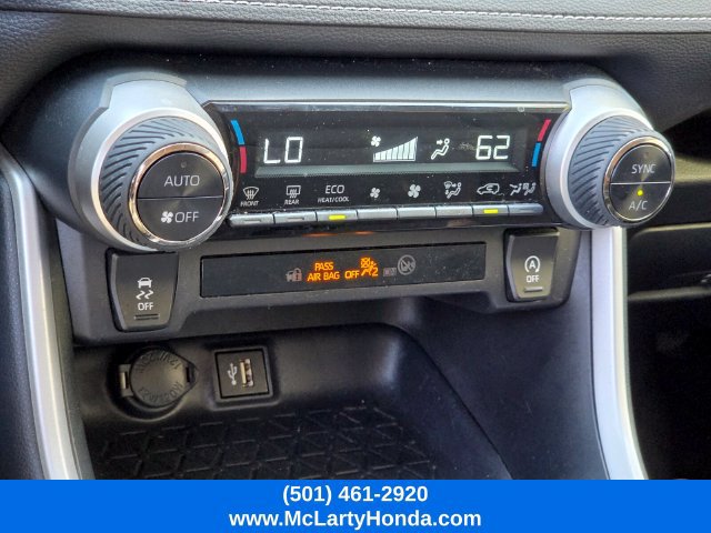 Used 2025 Toyota RAV4 XLE FWD image 23