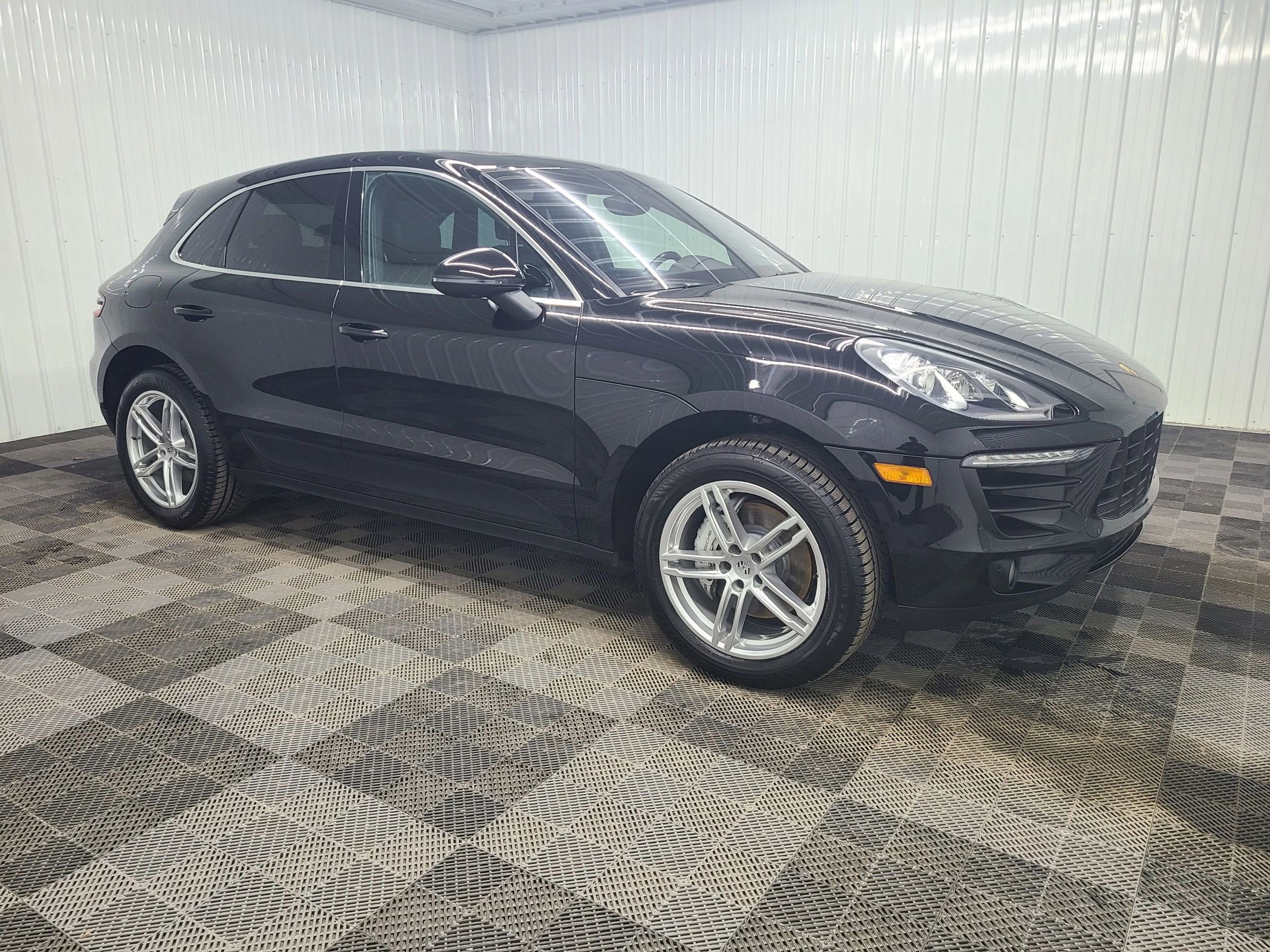 Used 2015 Porsche Macan S w/ Premium Package Plus image 1