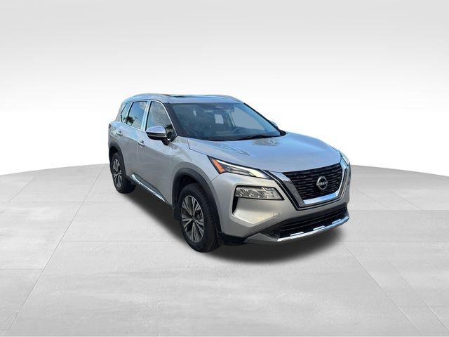 Used 2023 Nissan Rogue SV w/ SV Premium B Package image 2