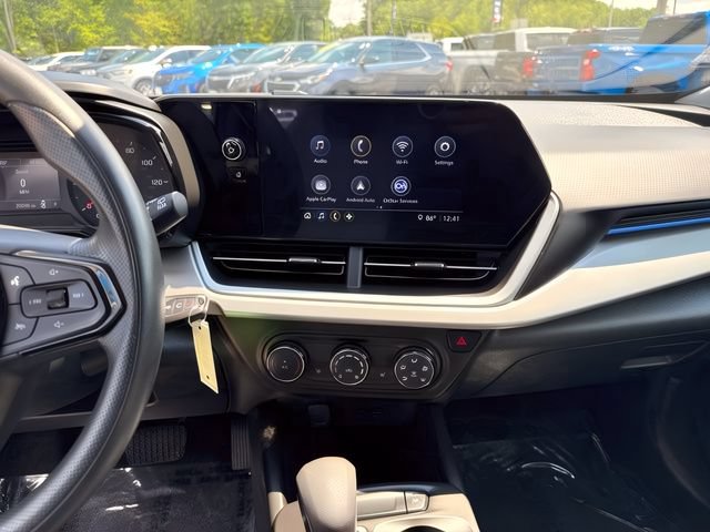 Used 2024 Chevrolet Trax LS w/ LS Convenience Package FWD image 20
