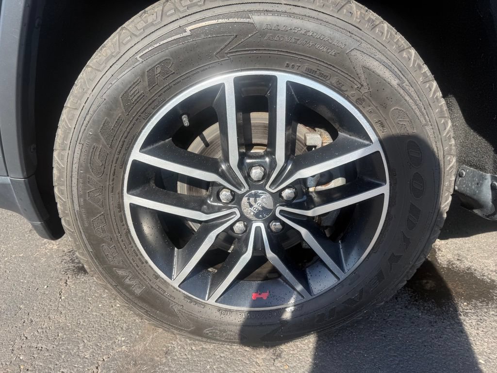 Used 2018 Jeep Grand Cherokee Trailhawk w/ Trailhawk Luxury Group AWD/4WD image 10