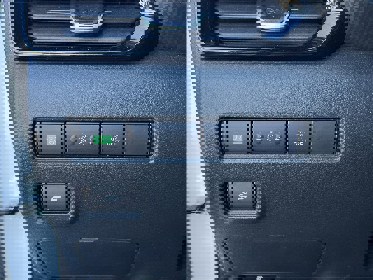 Certified 2024 Nissan Sentra SV image 14