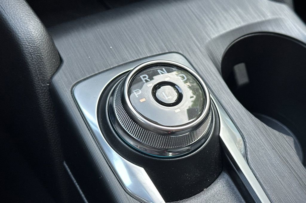 New 2025 Ford Escape ST-Line Select AWD/4WD image 18