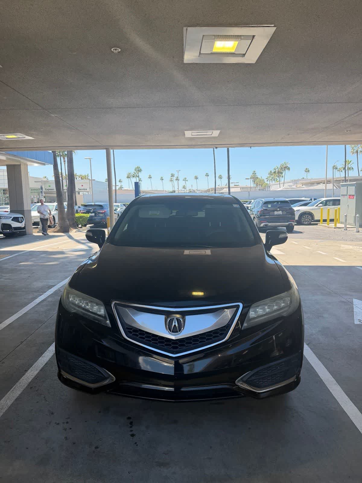 Used 2017 Acura RDX w/ Technology Package AWD/4WD image 2