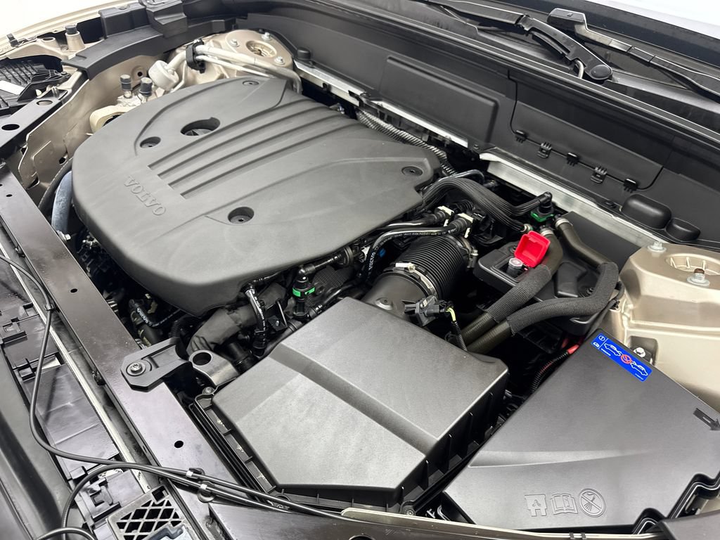 Used 2023 Volvo XC60 B5 Plus FWD image 76