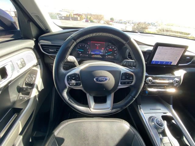Used 2022 Ford Explorer Limited w/ Equipment Group 301A image 13