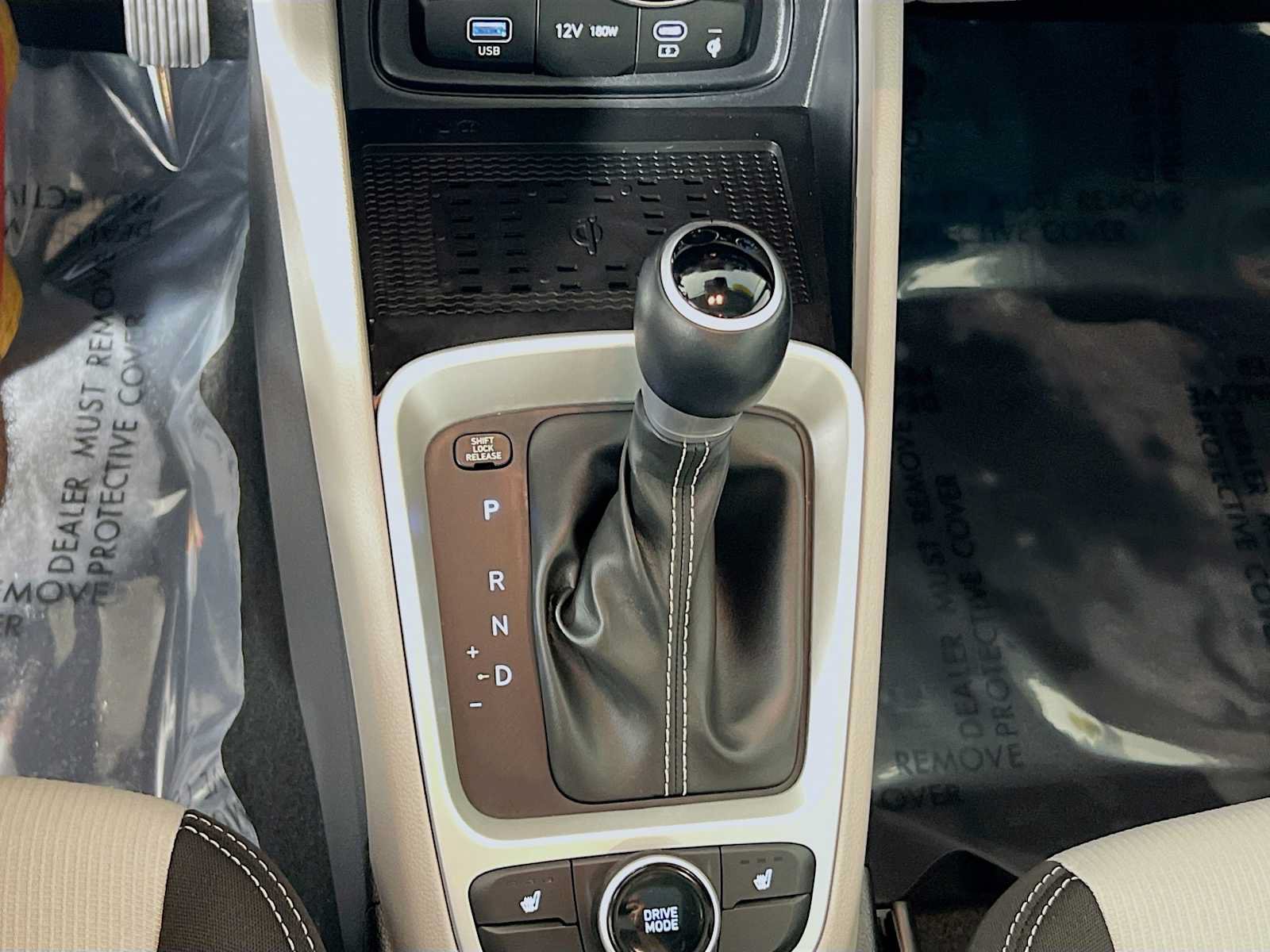 Certified 2026 Hyundai Venue SEL FWD image 17