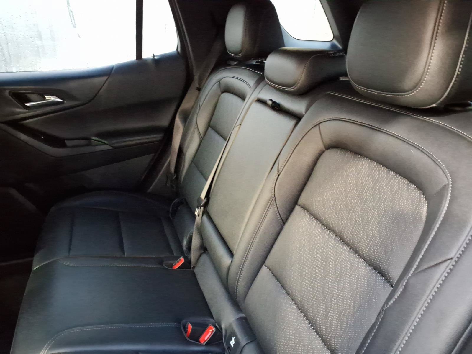 Used 2025 Chevrolet Equinox LT w/ Convenience Package II FWD image 12