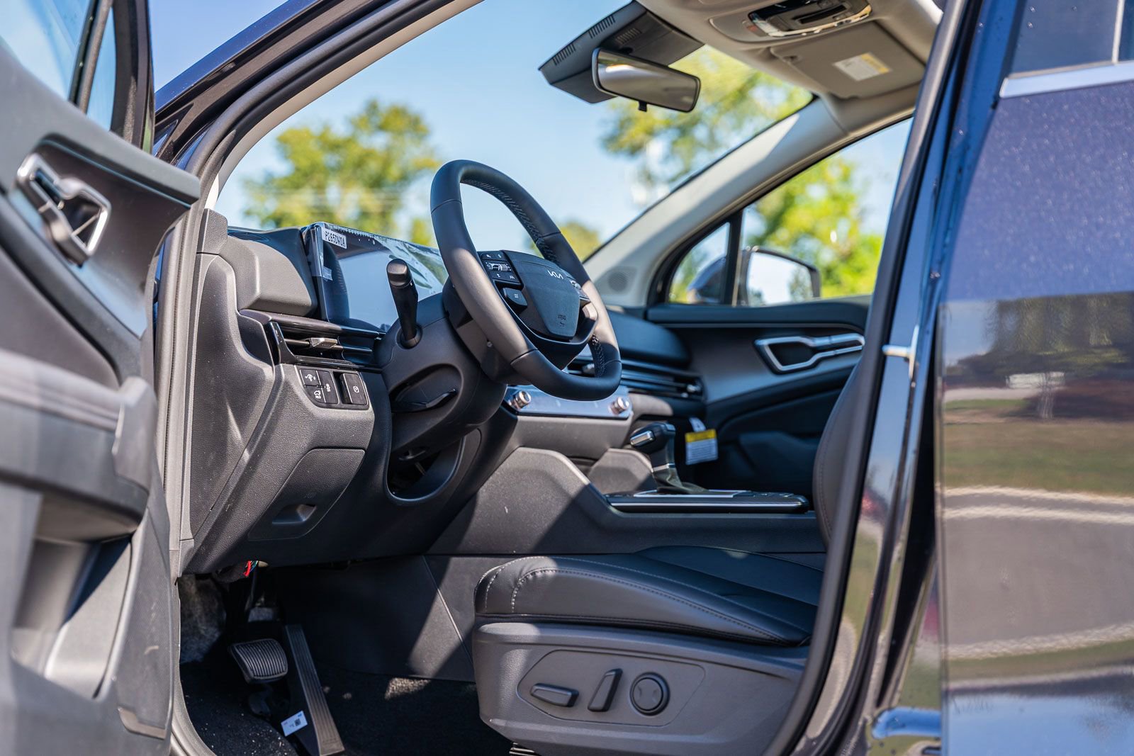 New 2026 Kia Sportage EX w/ EX Panorama Roof Package image 14