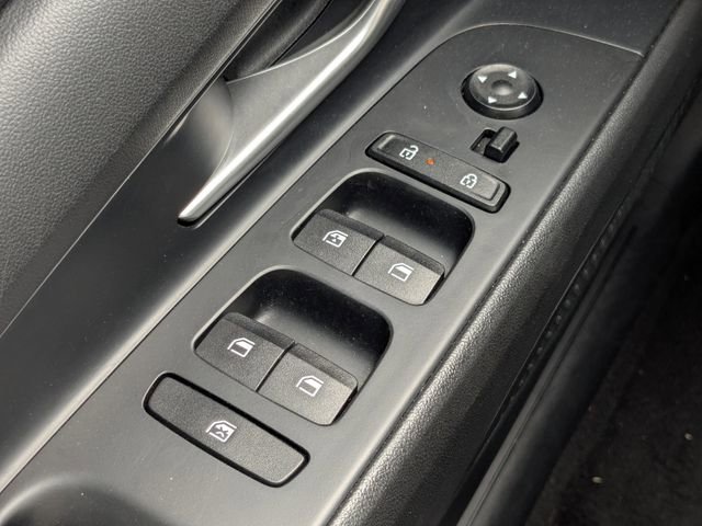 Used 2025 Hyundai Elantra SEL FWD image 26
