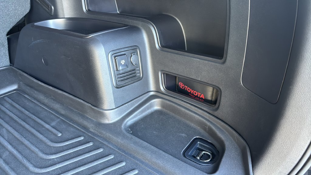 Used 2022 Toyota 4Runner TRD Sport AWD/4WD image 31