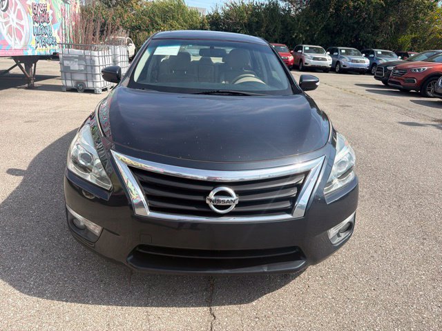 Used 2014 Nissan Altima 2.5 SL w/ Technology Package FWD image 2