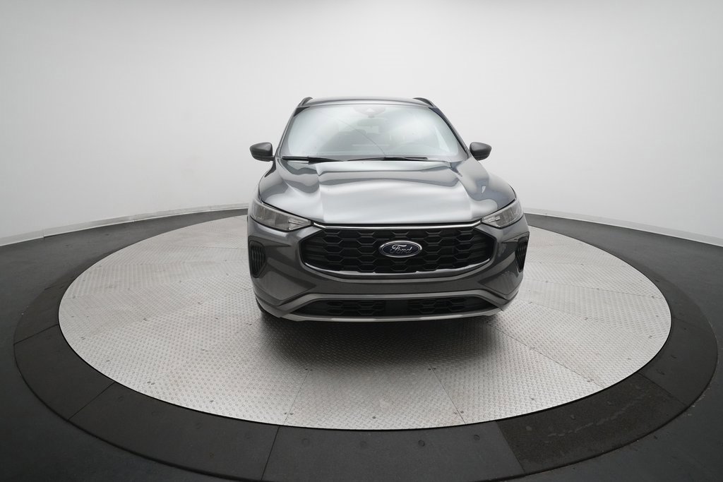 Used 2023 Ford Escape ST-Line w/ Tech Pack #1 image 11