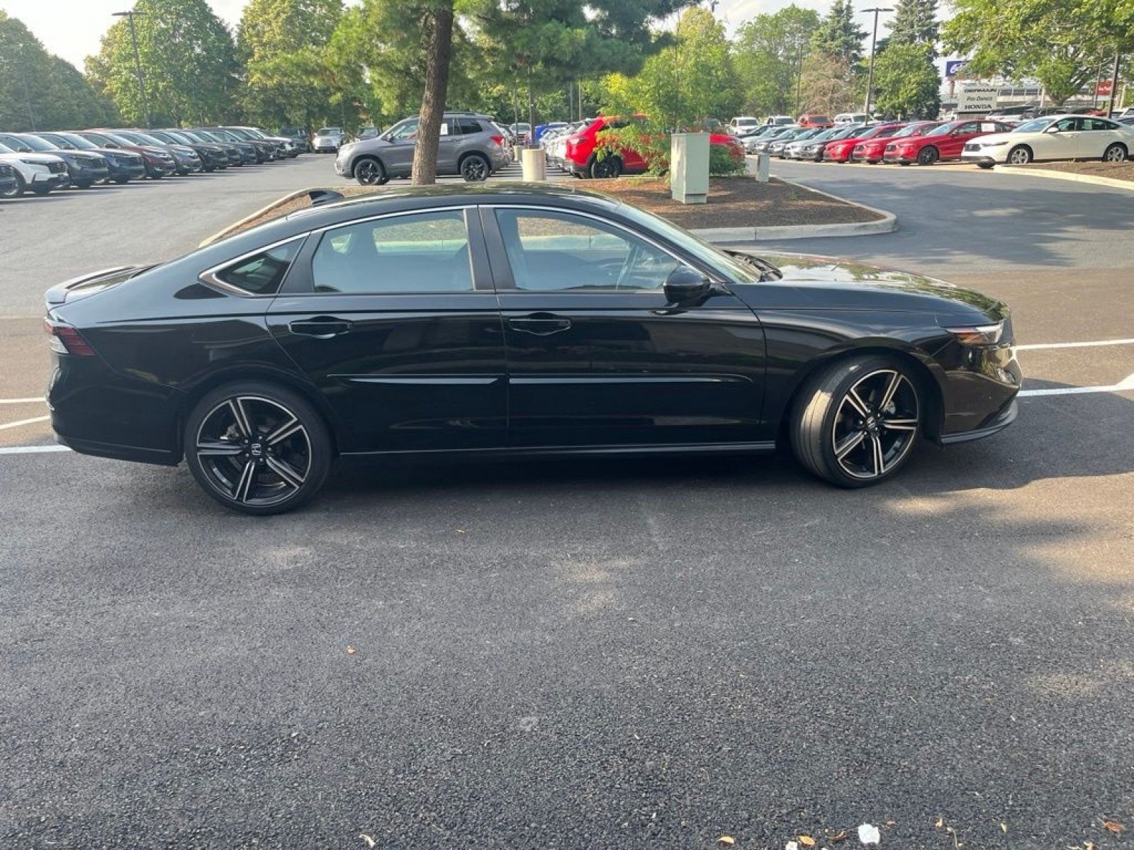 Used 2023 Honda Accord Sport image 8