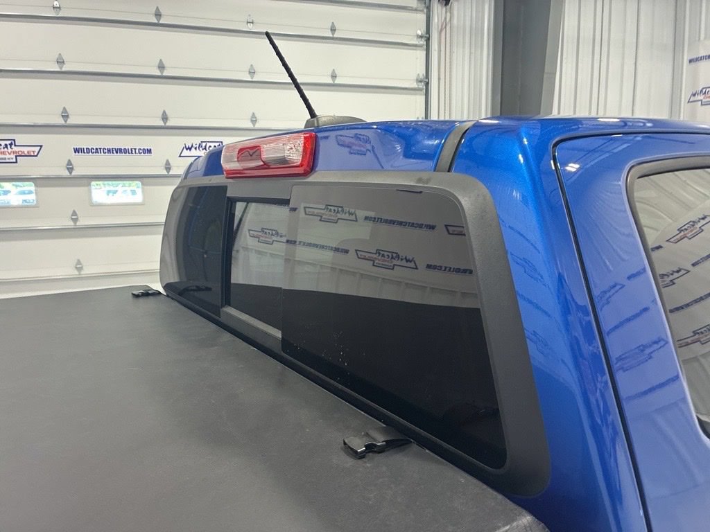 Used 2018 Chevrolet Colorado Z71 AWD/4WD image 32