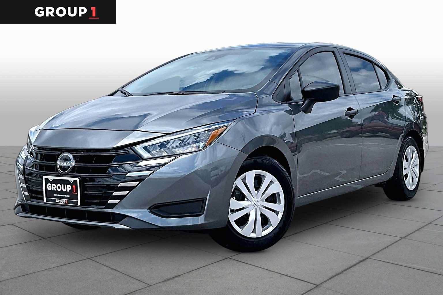 Used 2025 Nissan Versa S w/ Trunk Package FWD image 1